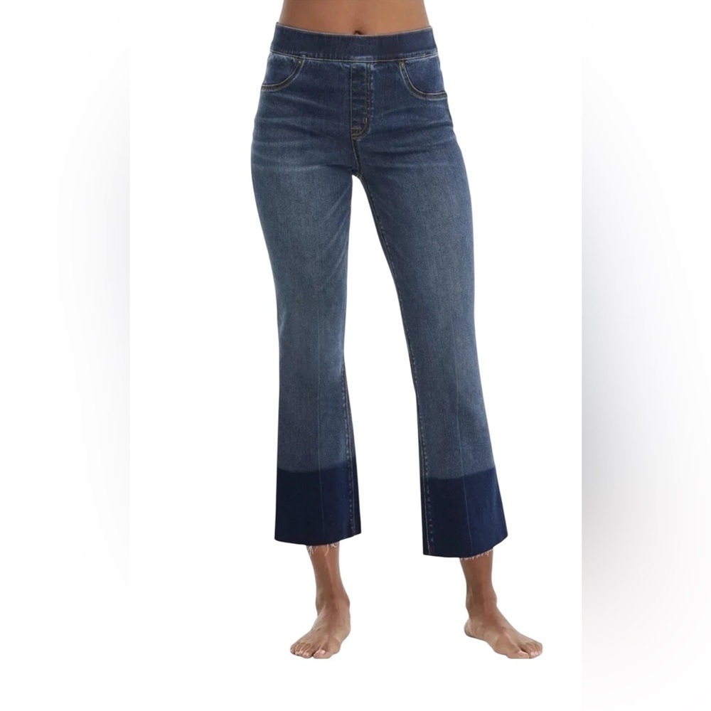 SPANX Women’s Denim Cropped Flare Raw Hem Pull-On Jeans - Medium Wash (Size M)
